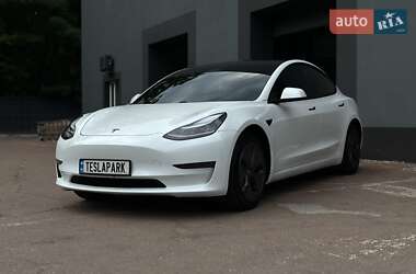 Седан Tesla Model 3 2019 в 
