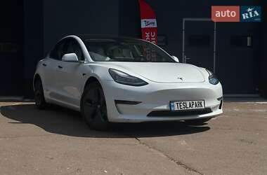 Седан Tesla Model 3 2018 в Києві