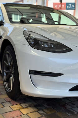 Tesla Model 3 2020 Tesla Model 3 2020