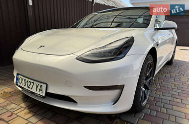 Седан Tesla Model 3 2020 в 