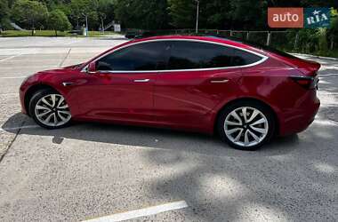 Седан Tesla Model 3 2019 в 