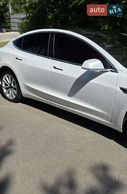 Седан Tesla Model 3 2018 в 