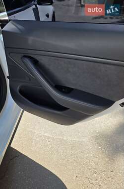 Седан Tesla Model 3 2018 в 