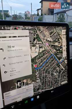 Седан Tesla Model 3 2022 в 