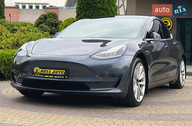 Седан Tesla Model 3 2019 в 