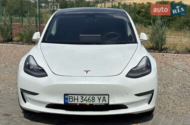 Седан Tesla Model 3 2019 в 