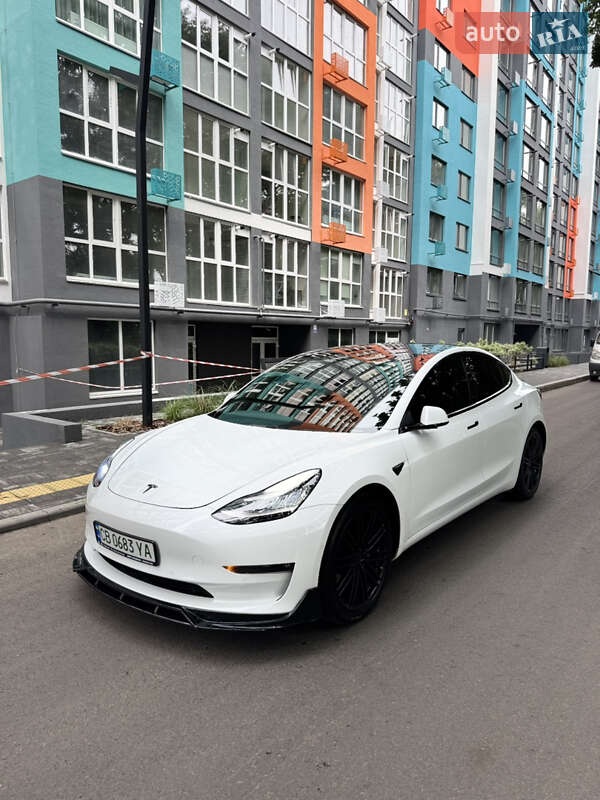Tesla Model 3 2018