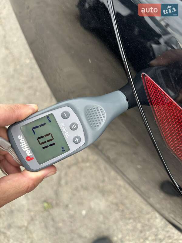 Седан Tesla Model 3 2019 в Рівному