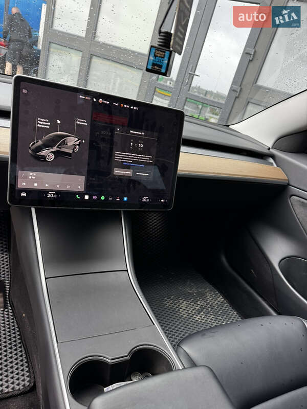 Седан Tesla Model 3 2018 в Кам'янець-Подільському