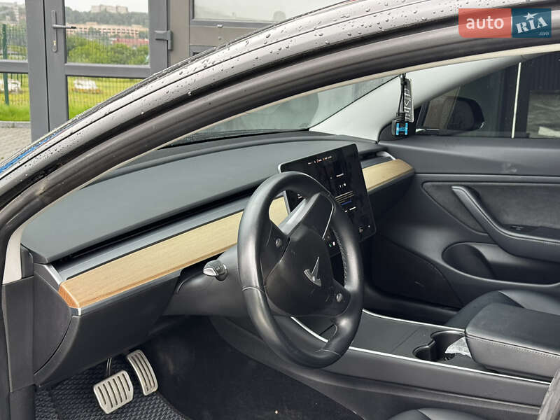 Седан Tesla Model 3 2018 в Кам'янець-Подільському