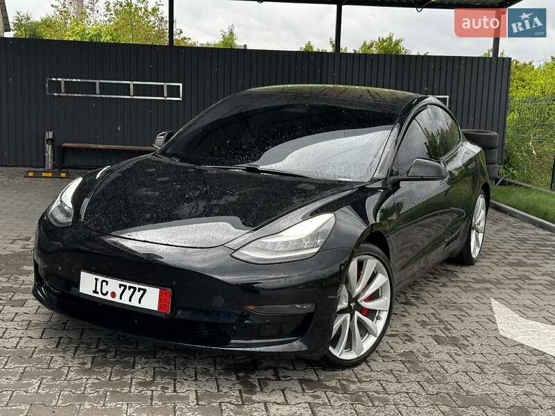 Седан Tesla Model 3 2018 в Кам'янець-Подільському