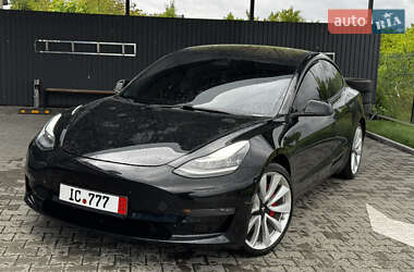 Седан Tesla Model 3 2018 в 