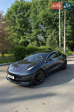 Седан Tesla Model 3 2018 в Ивано-Франковске