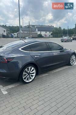 Седан Tesla Model 3 2018 в 