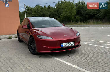 Tesla Model 3 2024