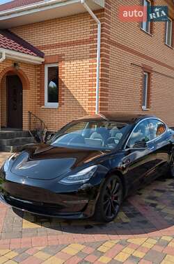 Tesla Model 3 2020