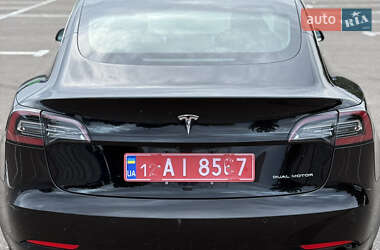 Седан Tesla Model 3 2018 в 
