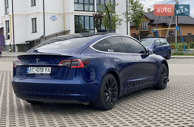 Седан Tesla Model 3 2018 в 