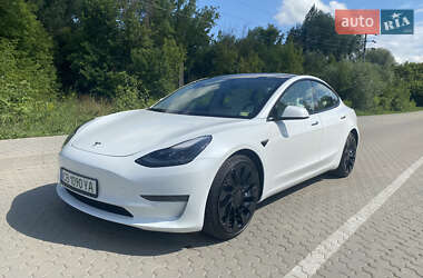 Седан Tesla Model 3 2021 в 