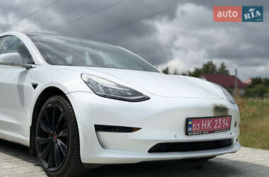 Седан Tesla Model 3 2018 в 