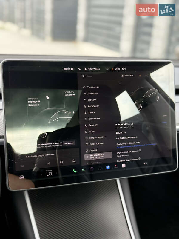 Седан Tesla Model 3 2018 в Луцке