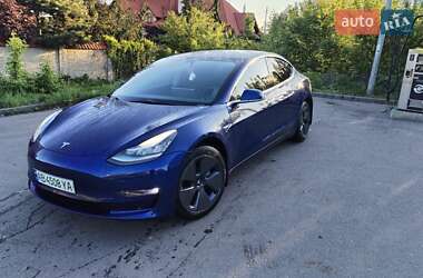 Седан Tesla Model 3 2019 в 