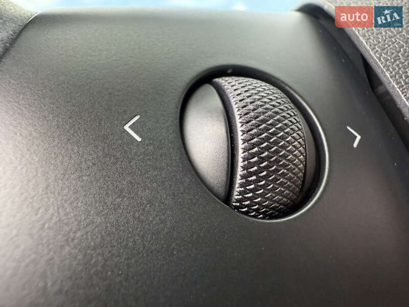 Седан Tesla Model 3 2021 в Дніпрі