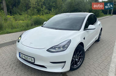 Седан Tesla Model 3 2021 в Києві