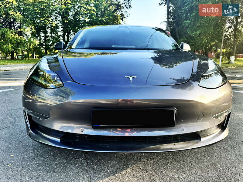 Седан Tesla Model 3 2022 в Вінниці