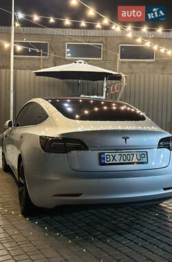Седан Tesla Model 3 2018 в 