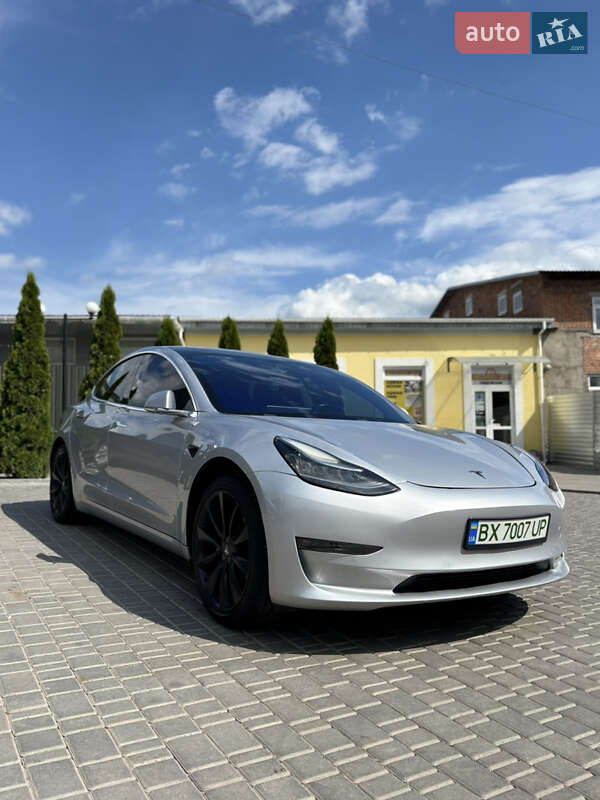 Седан Tesla Model 3 2018 в Каменец-Подольском