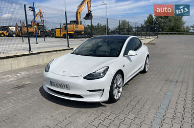 Tesla Model 3 2019