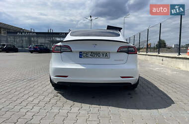 Седан Tesla Model 3 2019 в 