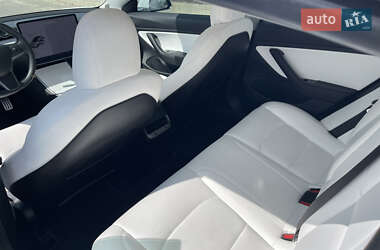 Седан Tesla Model 3 2019 в 