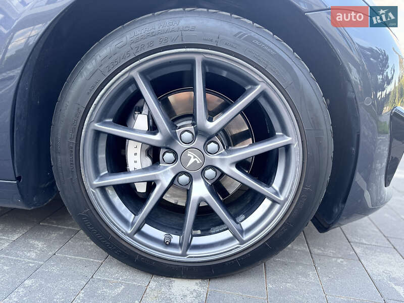 Седан Tesla Model 3 2021 в Ужгороде фото 19 Седан Tesla Model 3 2021 в Ужгороде