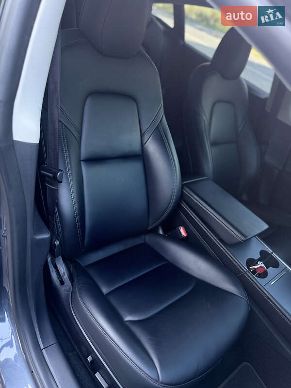 Седан Tesla Model 3 2021 в Ужгороде фото 29 Седан Tesla Model 3 2021 в Ужгороде