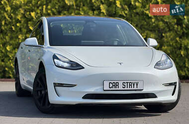 Седан Tesla Model 3 2019 в 