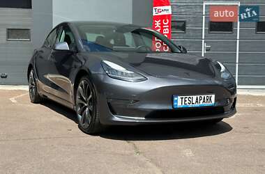 Седан Tesla Model 3 2019 в 