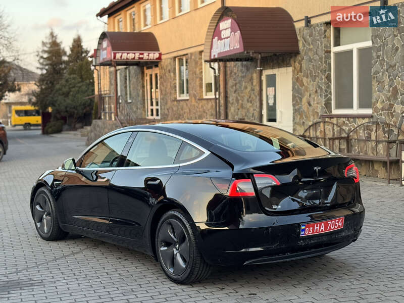 Седан Tesla Model 3 2019 в Владимире