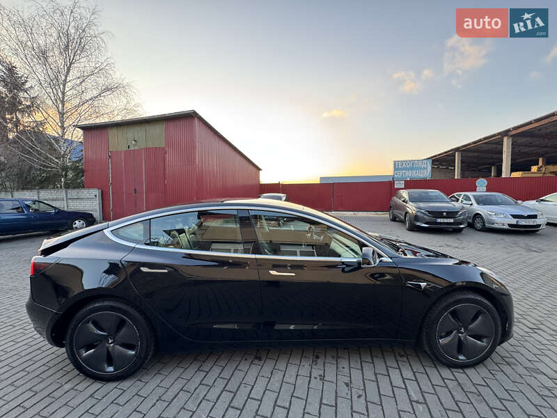 Седан Tesla Model 3 2019 в Владимире