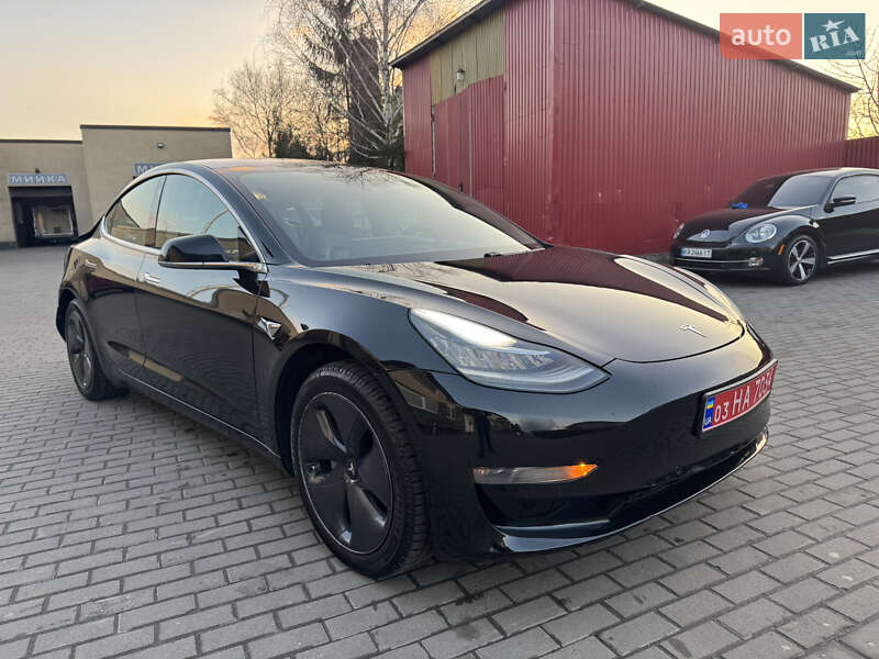 Седан Tesla Model 3 2019 в Владимире