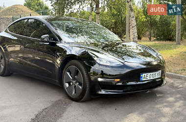 Седан Tesla Model 3 2020 в 