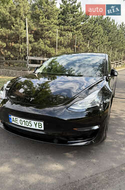 Седан Tesla Model 3 2020 в 