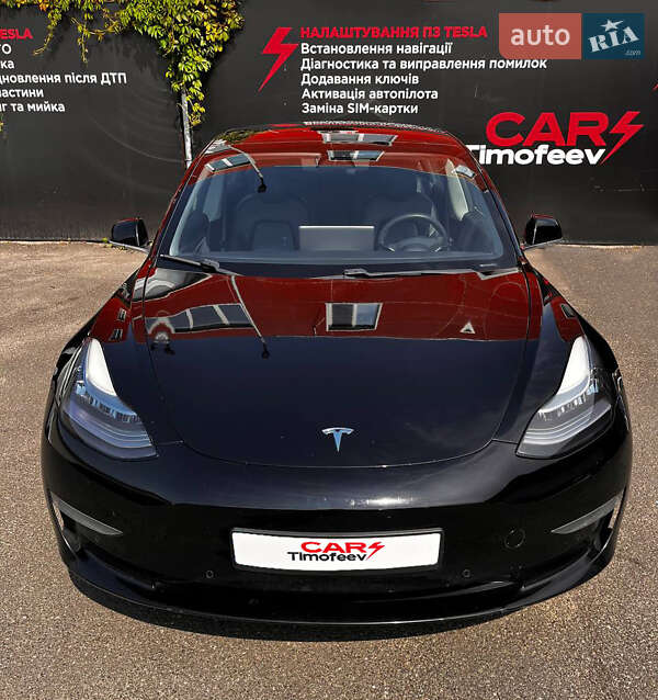 Седан Tesla Model 3 2018 в Києві