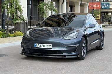 Седан Tesla Model 3 2020 в Киеве