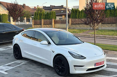 Седан Tesla Model 3 2018 в 