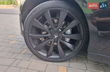 Седан Tesla Model 3 2018 в 