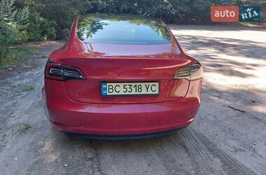 Седан Tesla Model 3 2019 в 