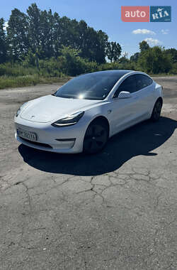 Седан Tesla Model 3 2019 в 