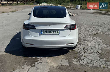 Седан Tesla Model 3 2019 в 